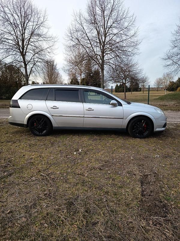 Gebraucht Opel Vectra 120 PS (88 kW) 2006 Silber Kombi