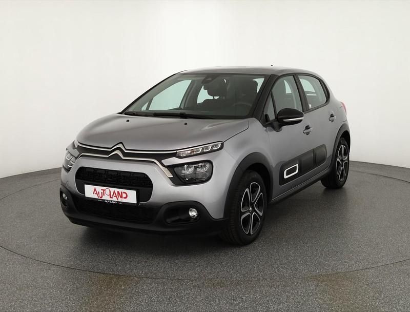 Grau Gebraucht 2024 Citroën C3 PureTech Kleinwagen | 12.890 € (Guter Preis) - Bild 1/4