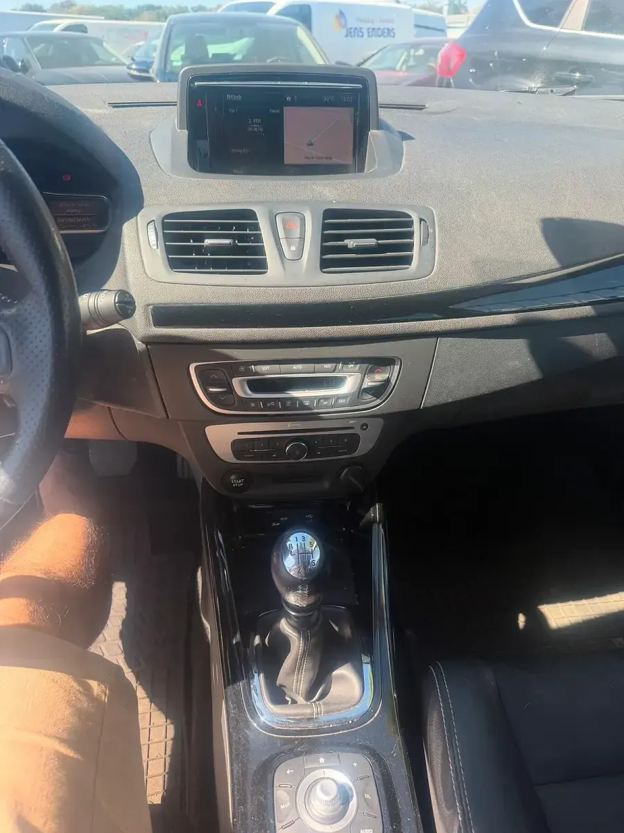 Gebraucht Renault Mégane GrandTour 131 PS (96 kW) 2016 Silber Kombi
