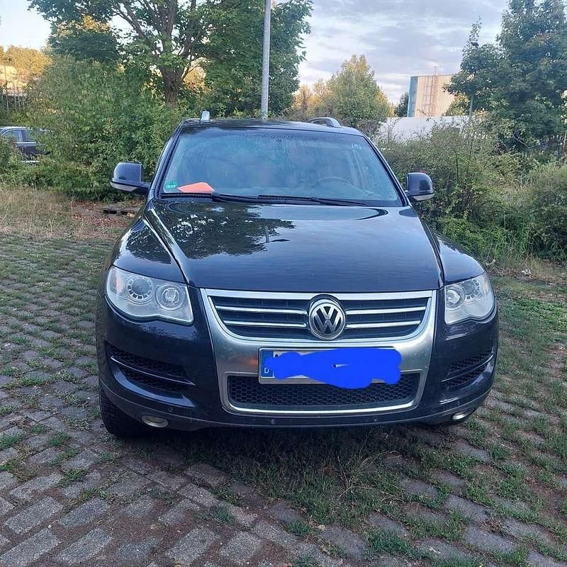 Schwarz Gebraucht 2007 VW Touareg Individual SUV | 7.050 € (Etwas zu teuer) - Bild 1/4
