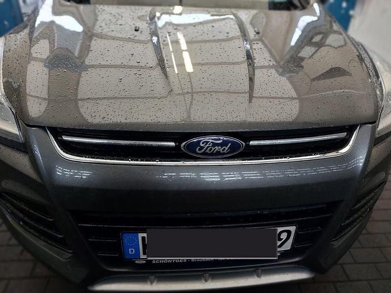 Silber Gebraucht 2015 Ford Kuga SYNC Edition SUV | 9.900 € (Superpreis) - Bild 1/4
