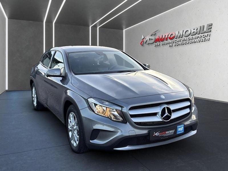 Second-hand Mercedes GLA200 156 CP (114 kW) 2015 Gri SUV