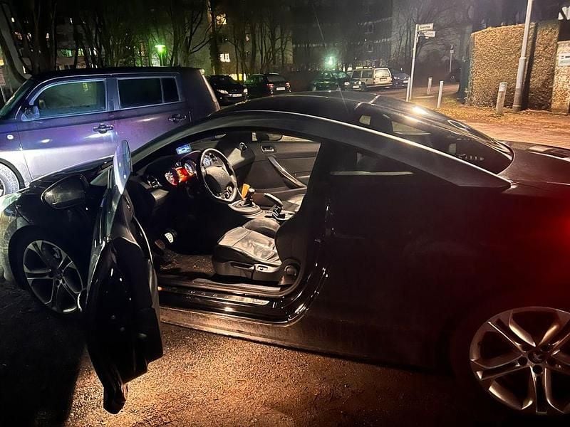 Gebraucht Peugeot RCZ 200 PS (147 kW) 2010 Schwarz Coupé