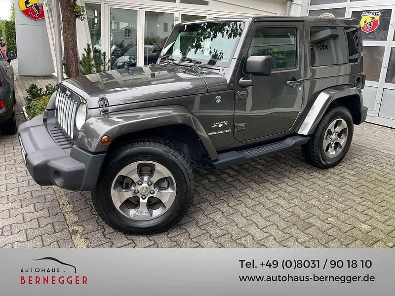 Grau (granite crystal) Gebraucht 2018 Jeep Wrangler Sahara SUV | 38.500 € (Guter Preis) - Bild 1/4
