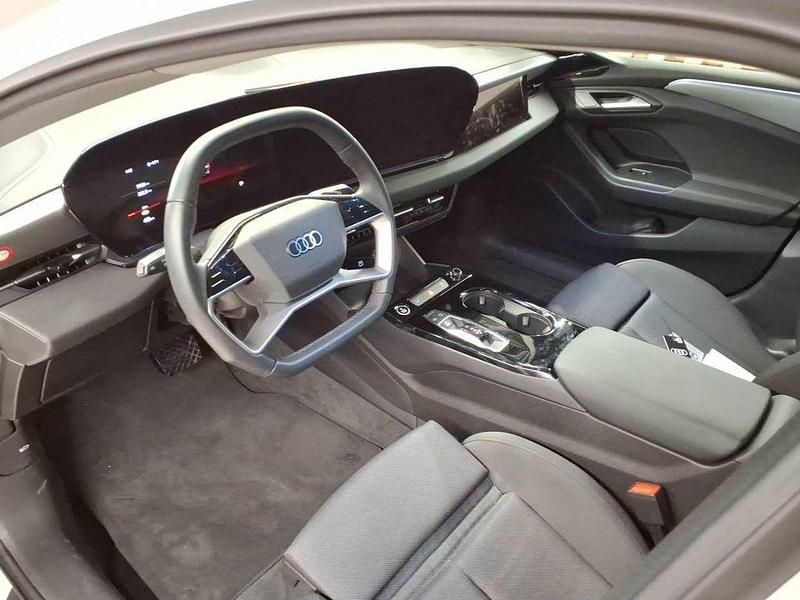 Gebraucht Audi e-tron Sportback Ambiente 210 kW (286 PS) 2025 Gletscherweiß metallic SUV