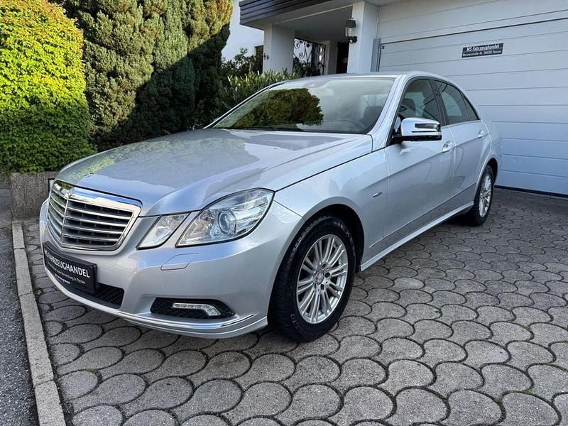 Silber Gebraucht 2010 Mercedes E350 Limousine | 7.990 € (Guter Preis) - Bild 1/4