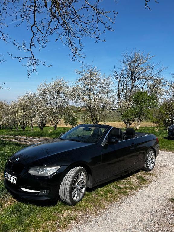 Schwarz Gebraucht 2010 BMW 320 Cabriolet Sport Line Cabrio | 7.000 € (Superpreis) - Bild 1/4