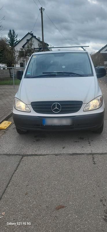 Weiß Gebraucht 2006 Mercedes Vito Van / Kleinbus | 3.500 € - Bild 1/4