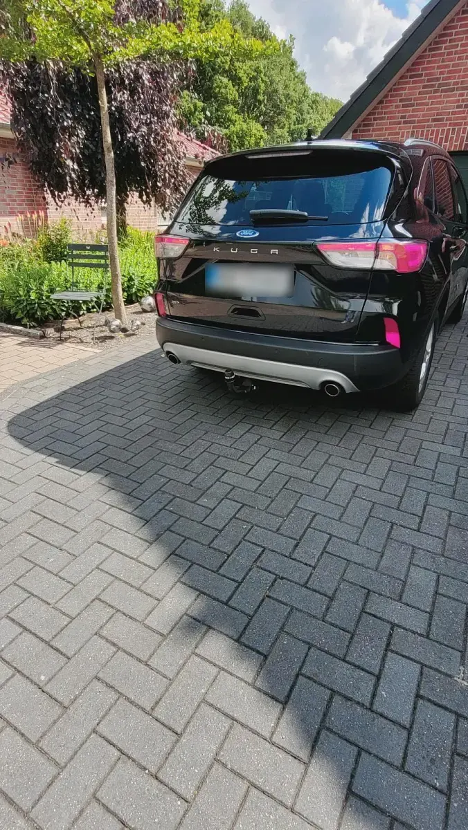 Gebraucht Ford Kuga Titanium 190 PS (139 kW) 2023 Schwarz SUV