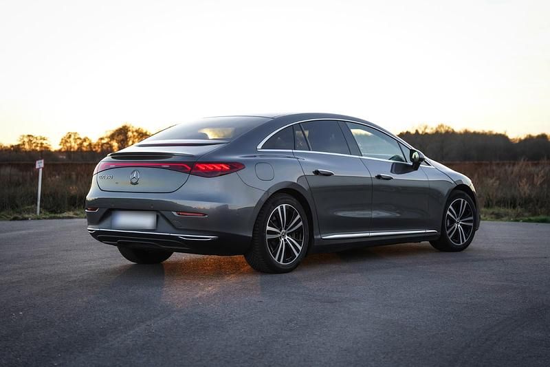 Gebraucht Mercedes EQE350 214 kW (292 PS) 2023 Grau Limousine