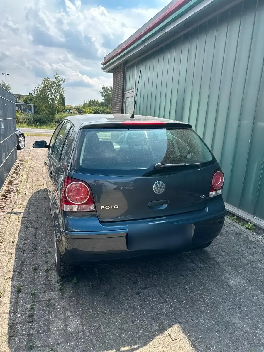 Gebraucht VW Polo 80 PS (58 kW) 2009 Grau Kleinwagen