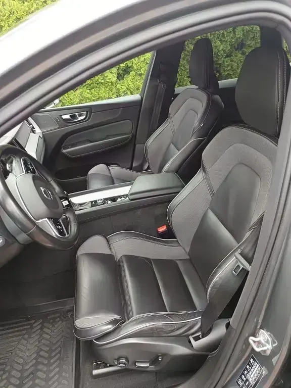 Gebraucht Volvo XC60 R-Design 190 PS (139 kW) 2019 Grau SUV