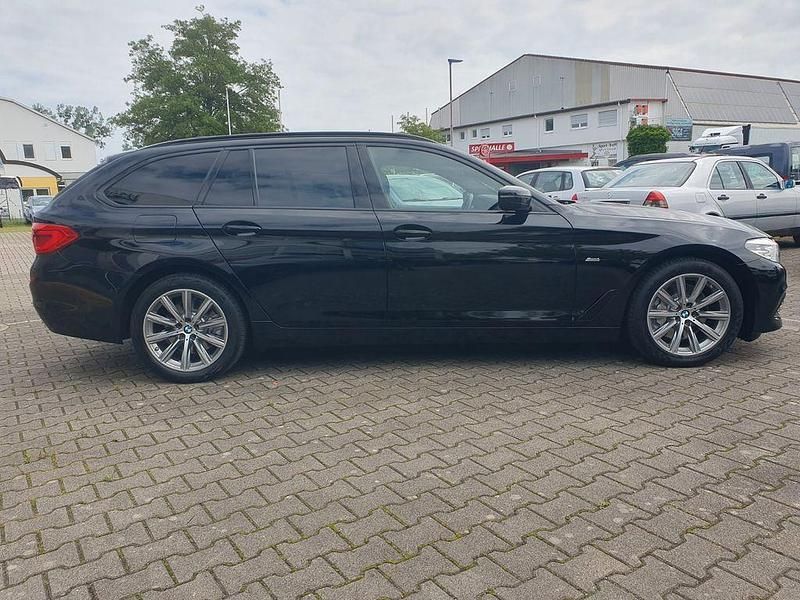Gebraucht BMW 525 M Sport 231 PS (169 kW) 2018 Schwarz Kombi