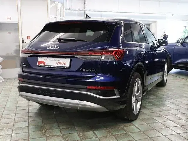 Gebraucht Audi Q4 e-tron S-Line 210 kW (286 PS) 2025 Navarrablau metallic SUV