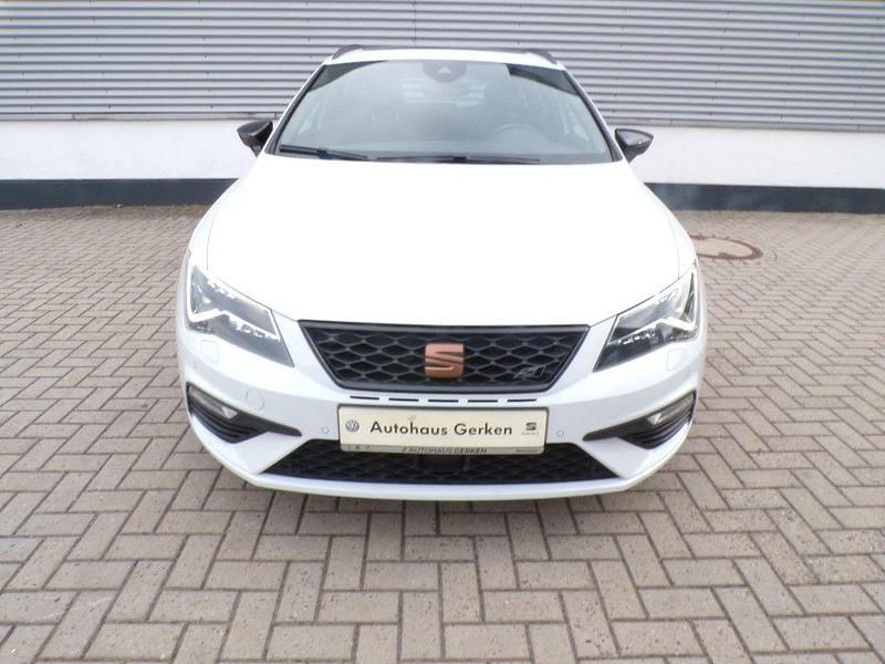 Gebraucht Cupra Leon 300 PS (220 kW) 2020 Weiß Limousine