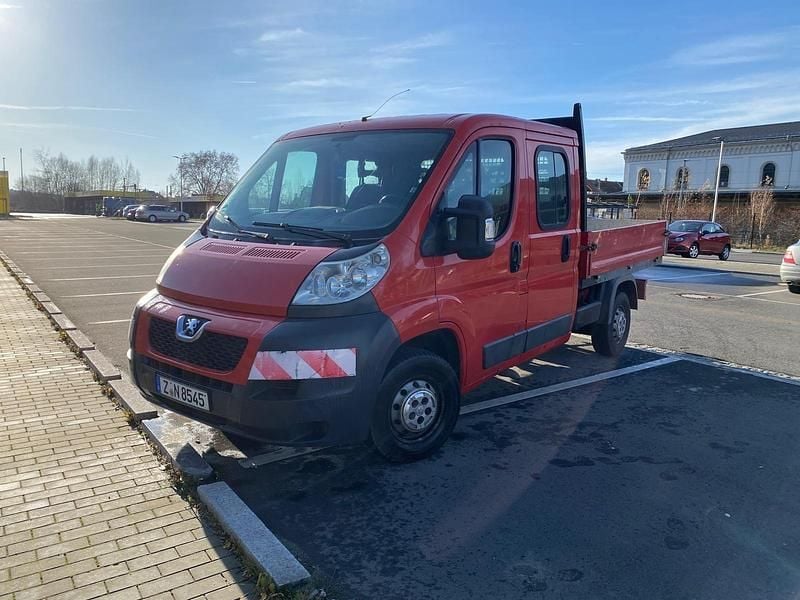 Gebraucht Peugeot Boxer 100 PS (73 kW) 2011 Rot Van