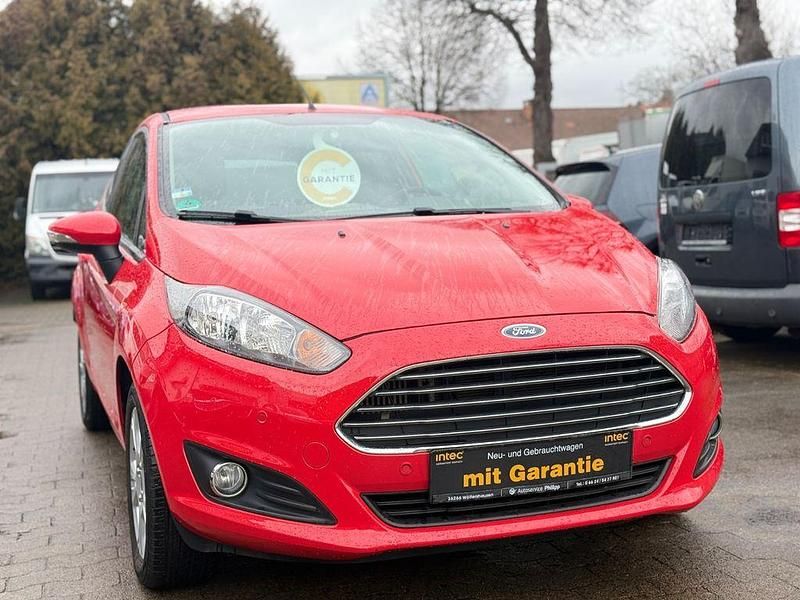 Gebraucht Ford Fiesta SYNC Edition 101 PS (74 kW) 2013 Rot Kleinwagen