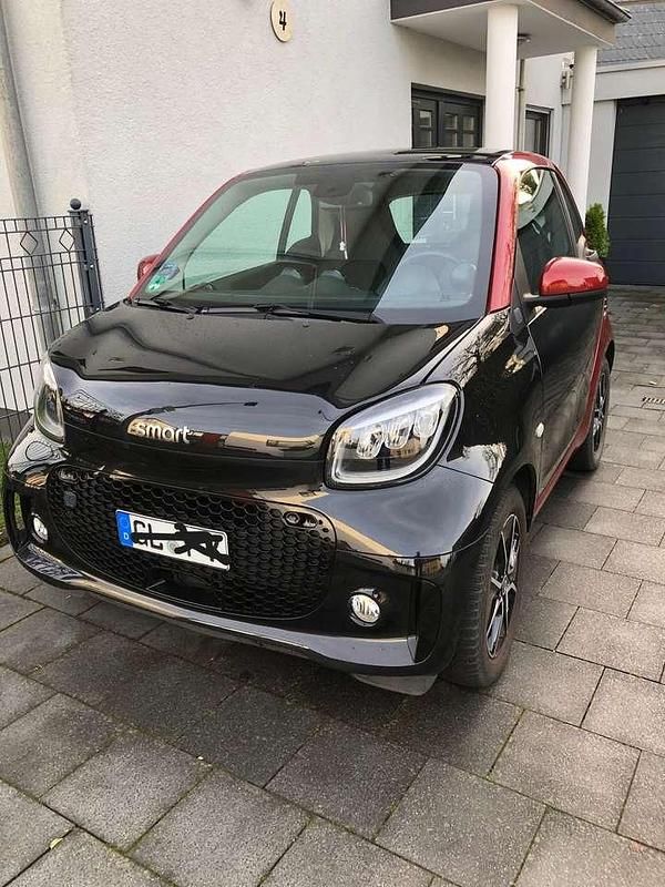 Schwarz Gebraucht 2020 Smart ForTwo Coupé Kleinwagen | 10.600 € (Guter Preis) - Bild 1/4