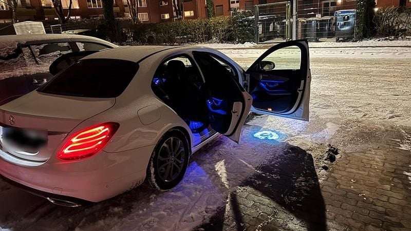 Gebraucht Mercedes C220 170 PS (125 kW) 2017 Schwarz Limousine