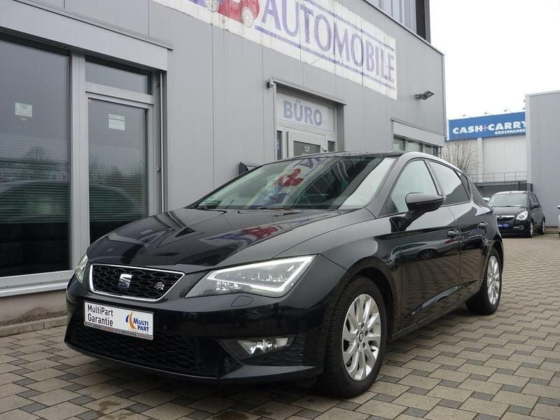 Schwarz Gebraucht 2015 Seat Leon FR Limousine | 14.990 € (Etwas zu teuer) - Bild 1/4