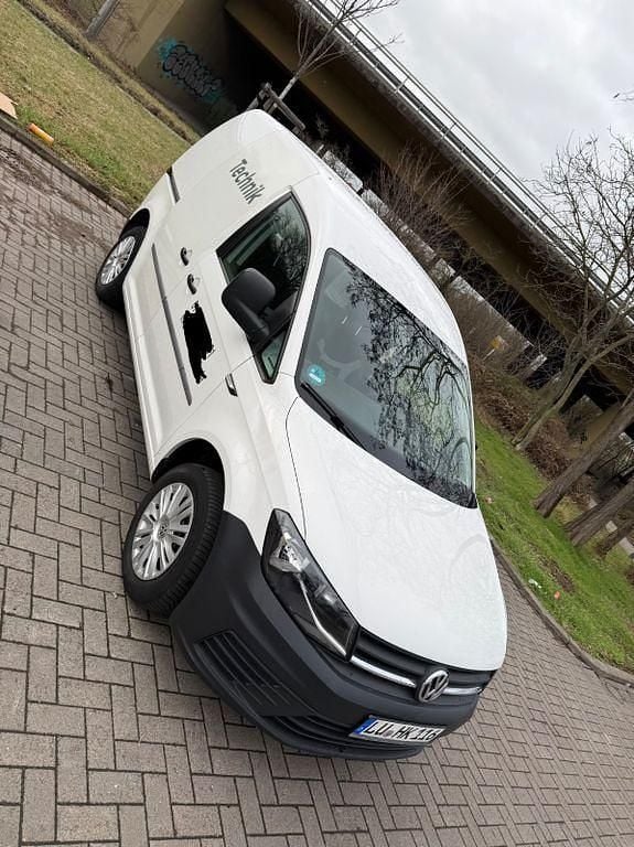 Gebraucht VW Caddy 102 PS (75 kW) 2019 Weiß Van / Kleinbus