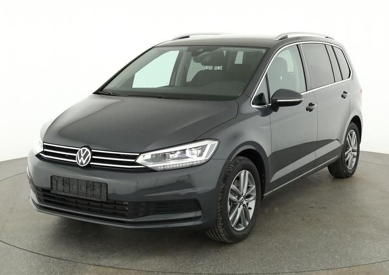 Gebraucht VW Touran Comfortline 150 PS (110 kW) 2025 Van / Kleinbus