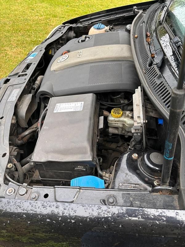 Schwarz Gebraucht 2005 VW Polo Cross Kleinwagen | 1.100 € (Superpreis) - Bild 1/4