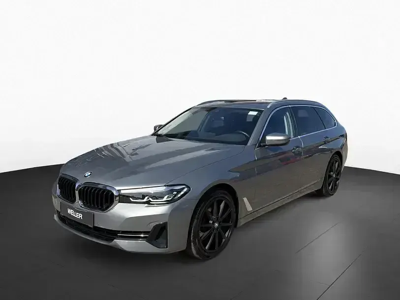 Używany BMW 520 Performance 190 KM (139 kW) 2023 Szary Kombi