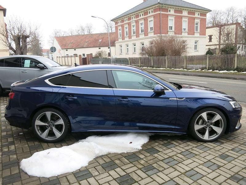 Gebraucht Audi A5 Advanced 204 PS (150 kW) 2022 Navarrablau metallic Kleinwagen