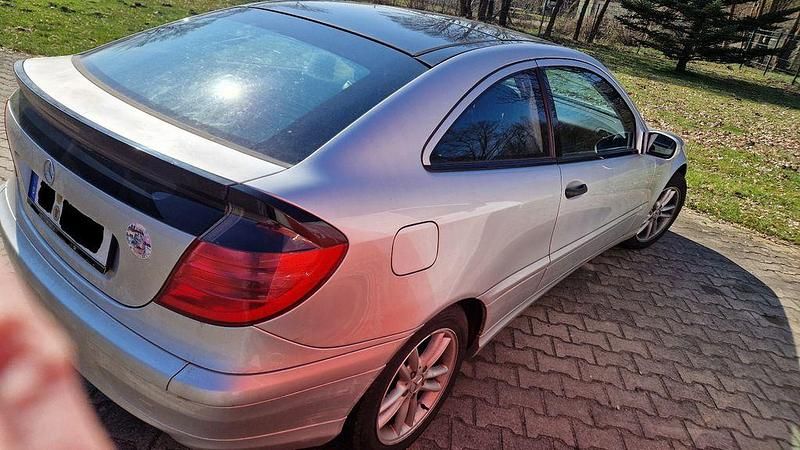 Gebraucht Mercedes C180 129 PS (94 kW) 2001 Coupé