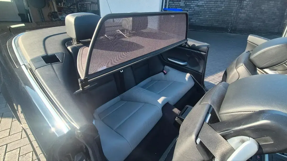 Gebraucht BMW 325 Cabriolet 192 PS (141 kW) 2001 Schwarz Cabrio