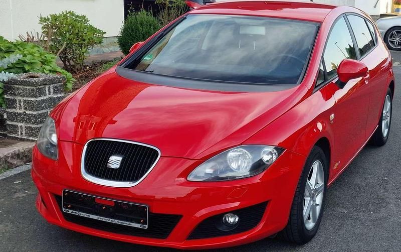 Rot Gebraucht 2012 Seat Leon Copa Limousine | 5.999 € (Fairer Preis) - Bild 1/4