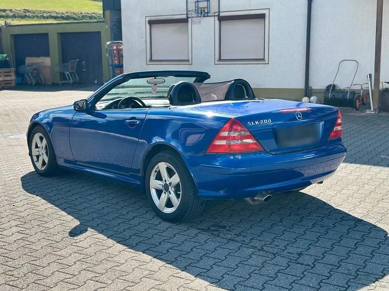 Gebraucht Mercedes SLK200 170 PS (125 kW) 2000 Blau Cabrio