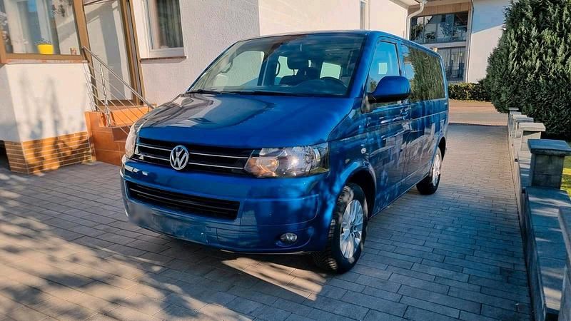 Second-hand VW T5 140 CP (102 kW) 2014 Albastru Van