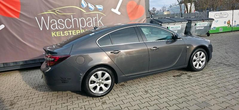 Grau Gebraucht 2014 Opel Insignia Limousine | 5.600 € (Fairer Preis) - Bild 1/4