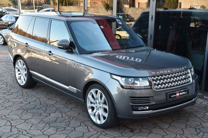 Grau Gebraucht 2017 Land Rover Range Rover Vogue SUV | 44.950 € (Fairer Preis) - Bild 1/4