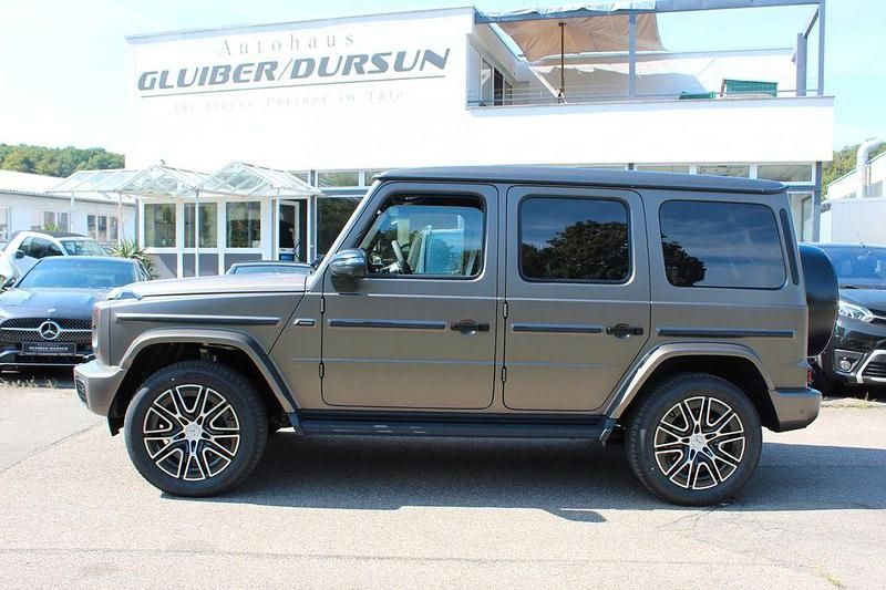 Grau Neu 2025 Mercedes G450 AMG SUV | 199.900 € - Bild 1/4