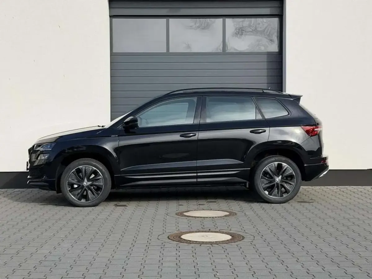 Neu Skoda Karoq SportLine 190 PS (139 kW) 2026 Wählbar SUV