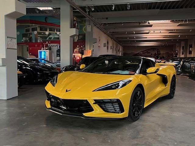 Neu Corvette C8 481 PS (353 kW) 2025 Gelb Cabrio