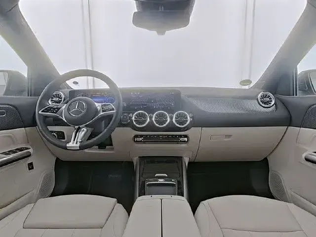 Gebraucht Mercedes EQA250 139 kW (190 PS) 2025 SUV
