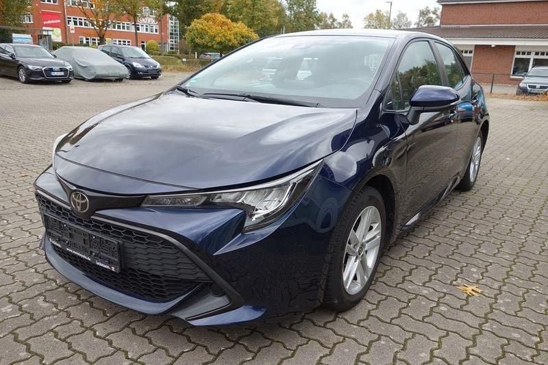 Blau Gebraucht 2021 Toyota Corolla Comfort Limousine | 14.350 € (Guter Preis) - Bild 1/4