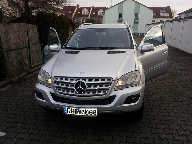 Gebraucht Mercedes ML280 190 PS (139 kW) 2008 Silber SUV