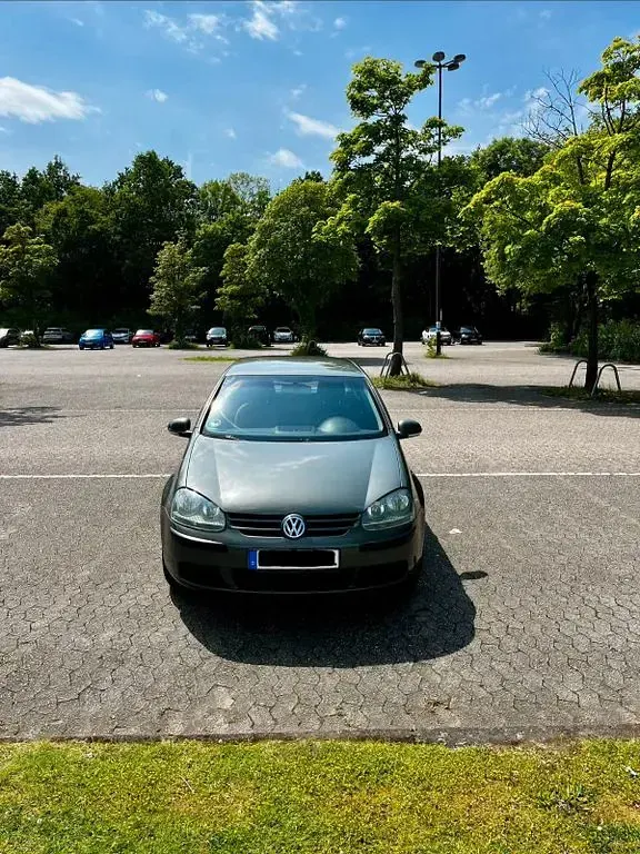 Gebraucht VW Golf V 75 PS (55 kW) 2003 Grau Kleinwagen
