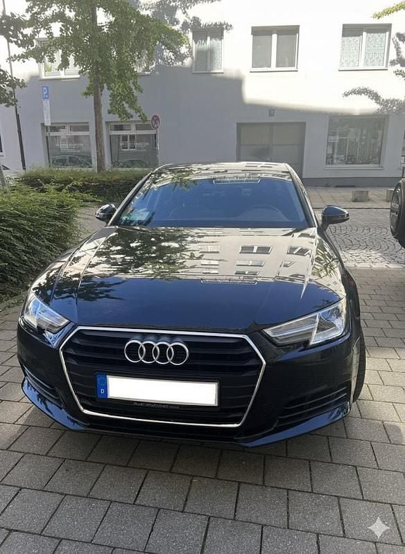 Gebraucht Audi A4 150 PS (110 kW) 2017 Schwarz Limousine