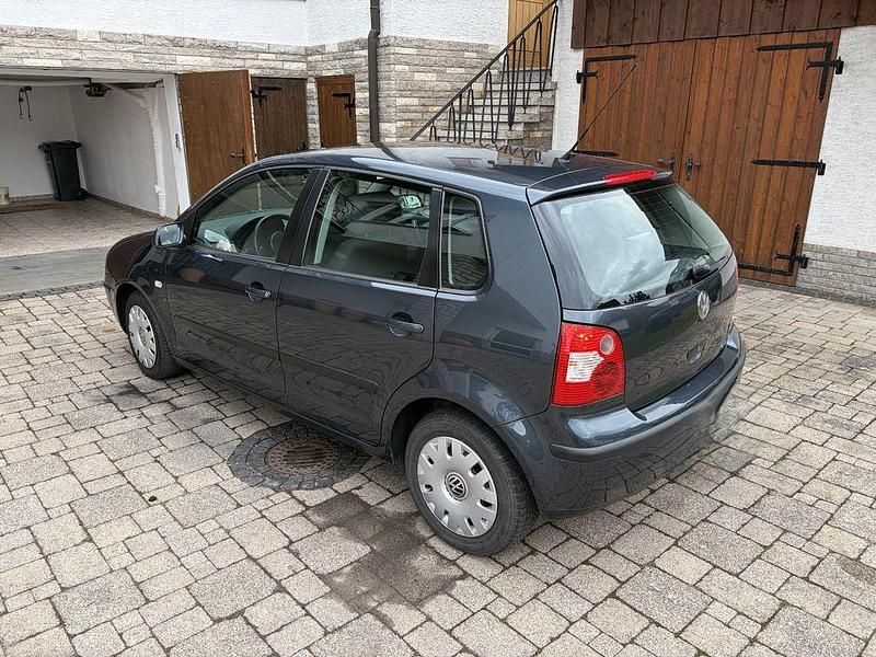 Gebraucht VW Polo Basis 64 PS (47 kW) 2004 Kleinwagen