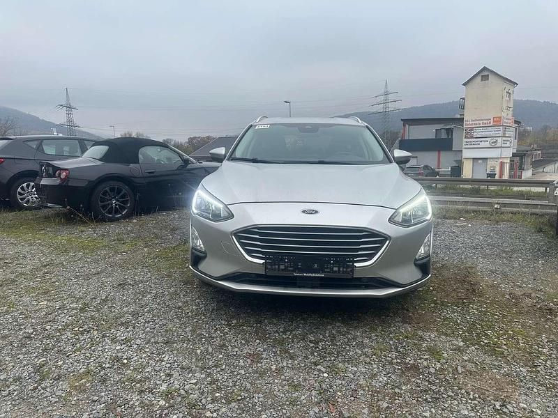 Gebraucht Ford Focus 120 PS (88 kW) 2019 Silber Kombi