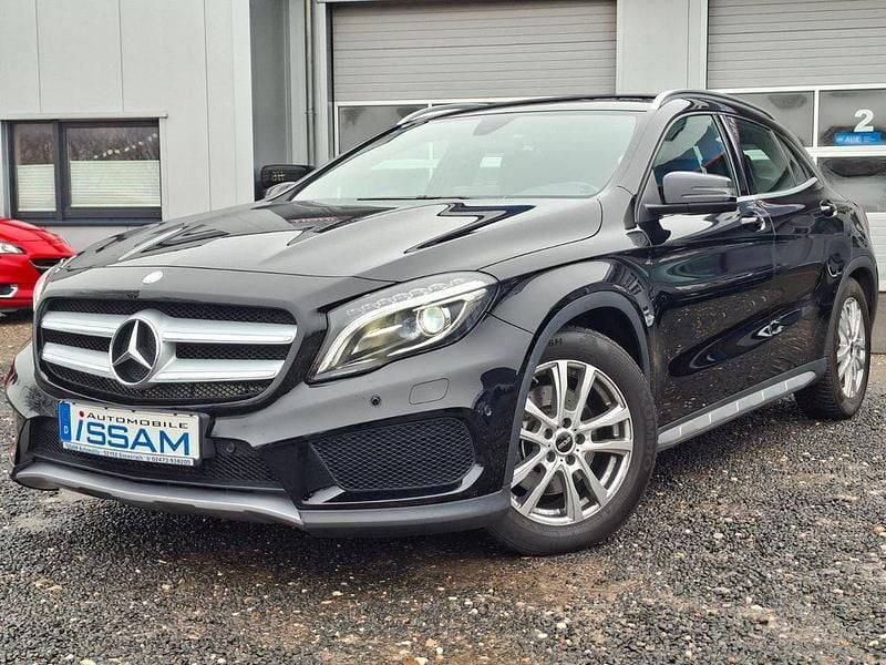 Gebraucht Mercedes GLA220 177 PS (130 kW) 2017 Schwarz SUV