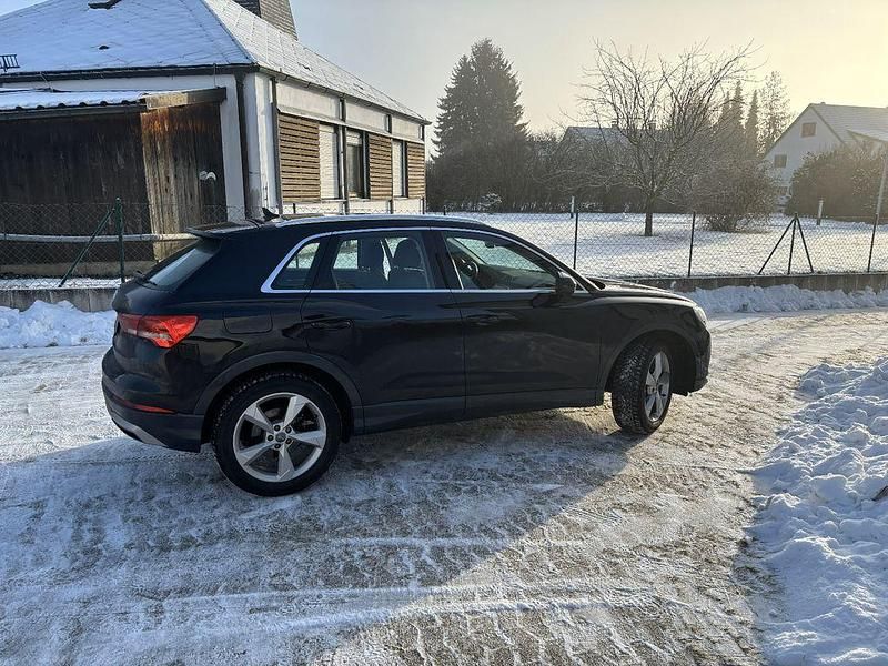 Gebraucht Audi Q3 Ambiente 150 PS (110 kW) 2019 Schwarz SUV