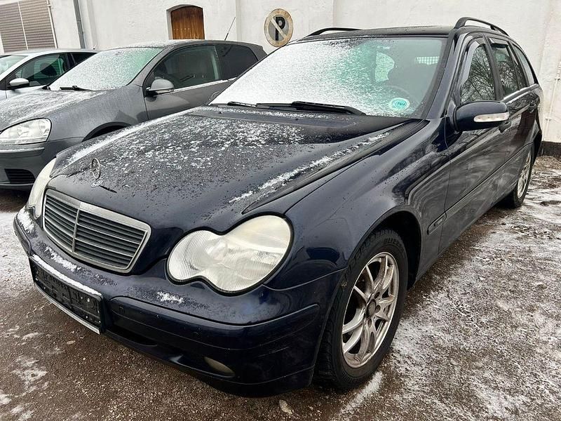Gebraucht Mercedes C200 122 PS (89 kW) 2003 Blau Kombi