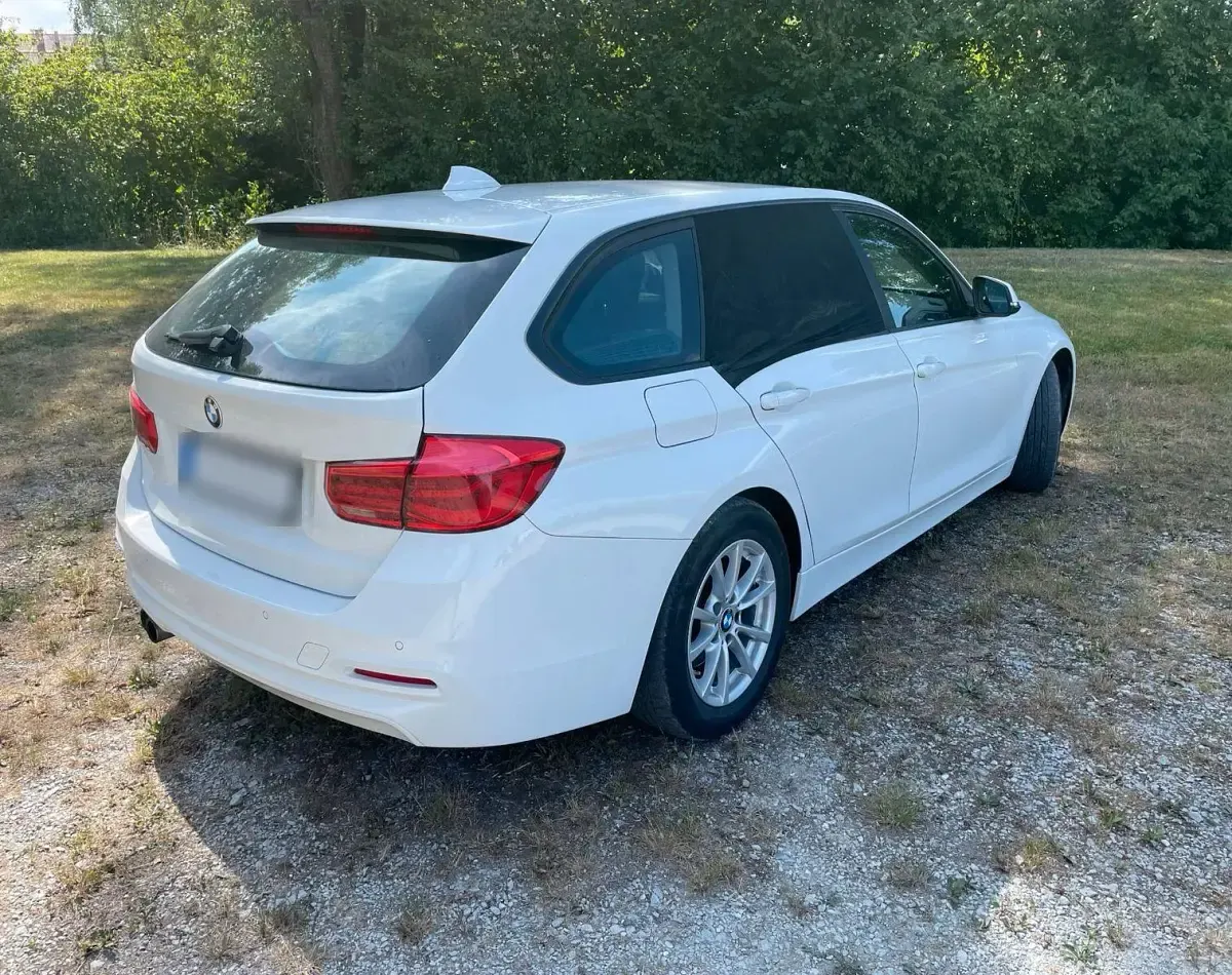 Gebraucht BMW 320 Advantage 184 PS (135 kW) 2016 Weiß Kombi